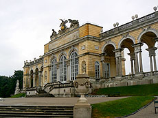 グロリエッテに到着