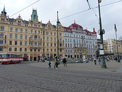 ���a���L��