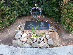 �u�v���n�̏t�v�̋L�O��