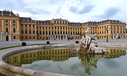 オーストリア旅行記 シェーンブルン宮殿 中世を旅する