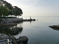 海岸沿いの遊歩道